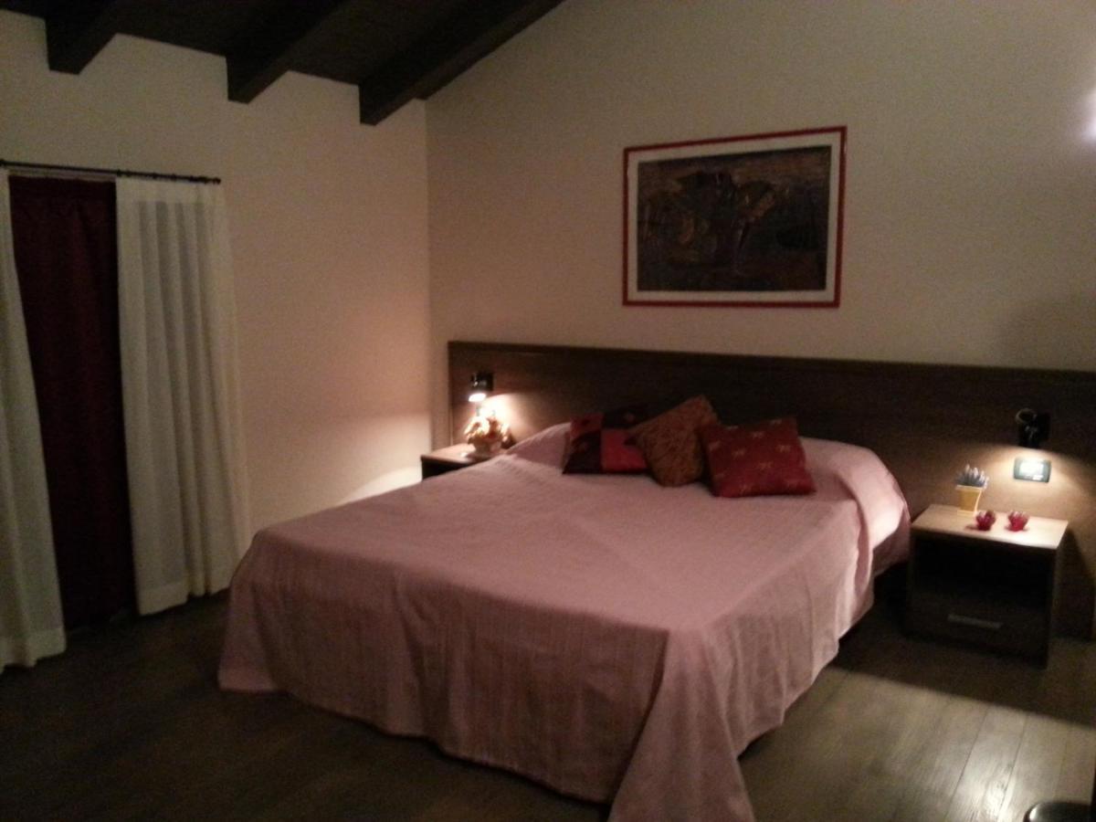 רג'ו אמיליה Hotel La Vecchia Reggio חדר תמונה
