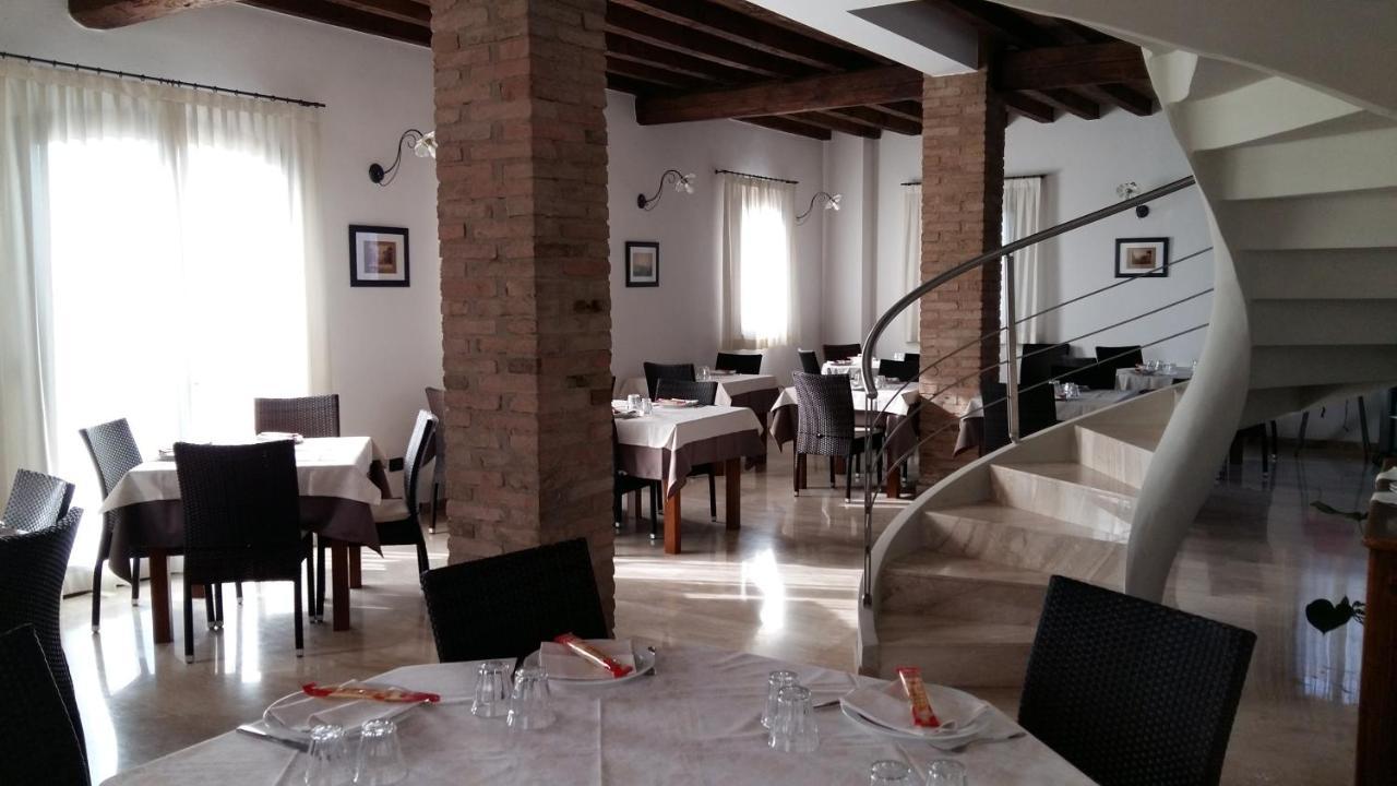 רג'ו אמיליה Hotel La Vecchia Reggio מראה חיצוני תמונה